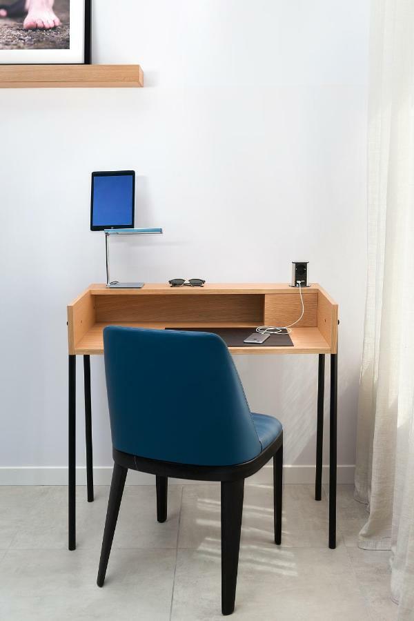Bnbiz - Coworking Hotel Fiorenzuola d'Arda Luaran gambar