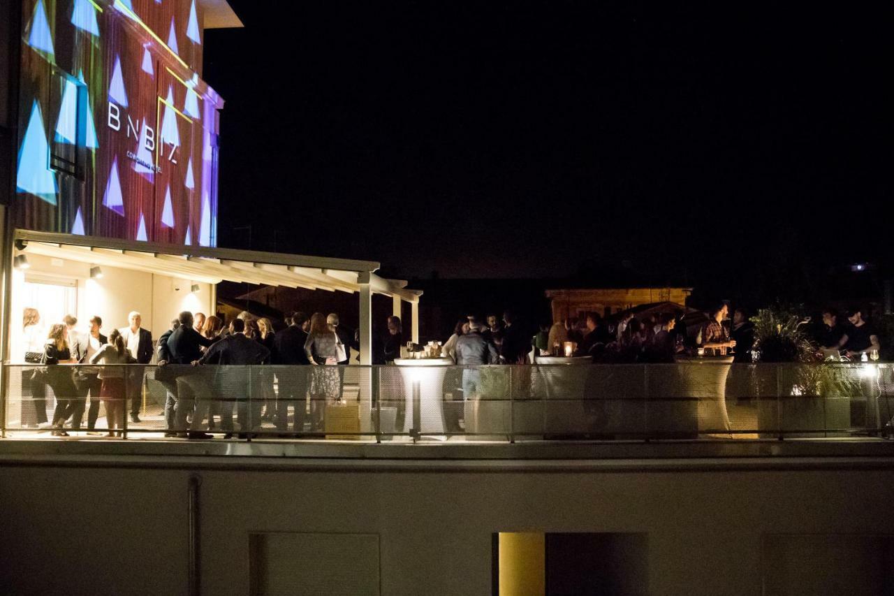 Bnbiz - Coworking Hotel Fiorenzuola d'Arda Luaran gambar